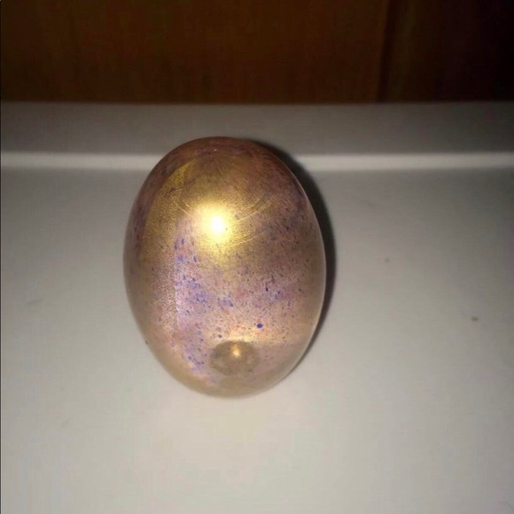 Randy Strong Glass Paperweight Gold w/Blue Flecks - Picture 5 of 16